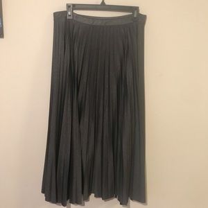 Halogen metallic pleated midi skirt